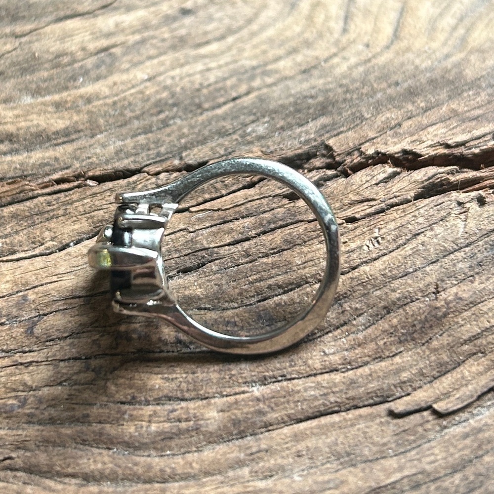 VINTAGE AVON SILVER BLACK ONYX RING - Picture 2 of 4